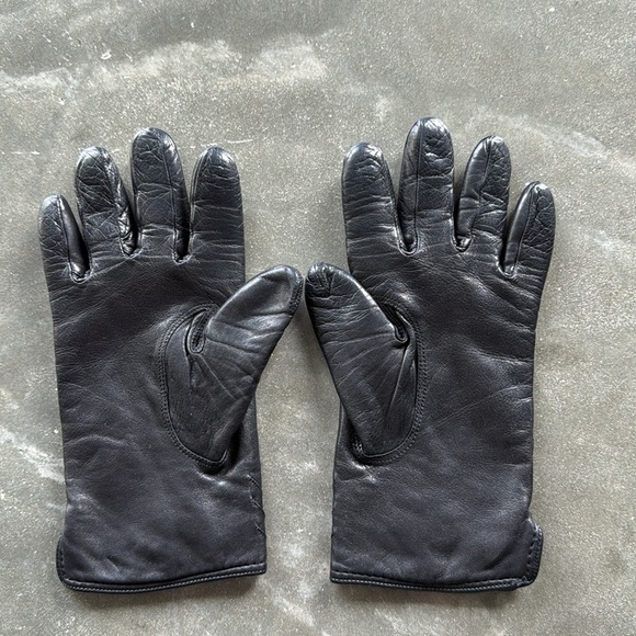 Real Leather Gloves - Picture 3 of 4